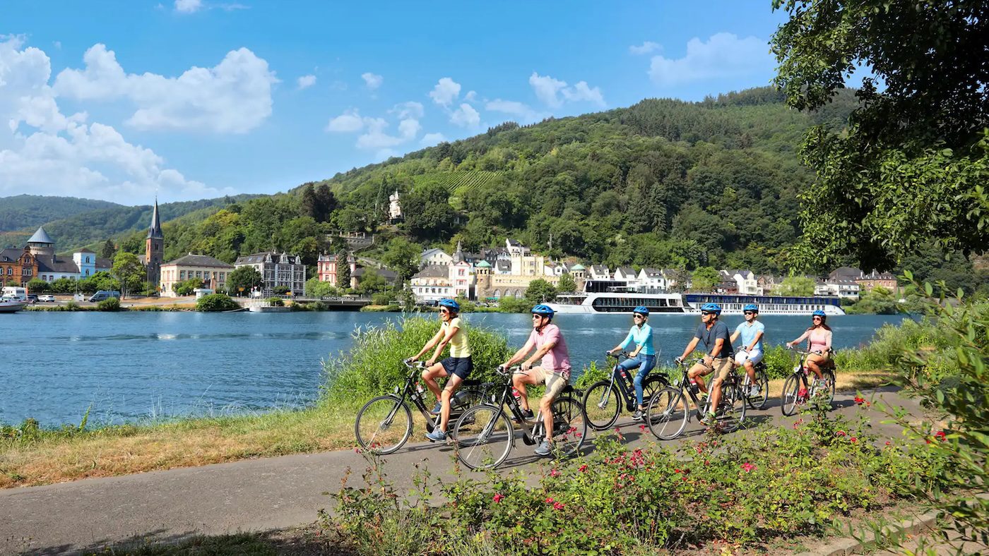 Booking groups on a river cruise